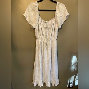 Abercrombie midi dress light baby blue and white floral flowers size small